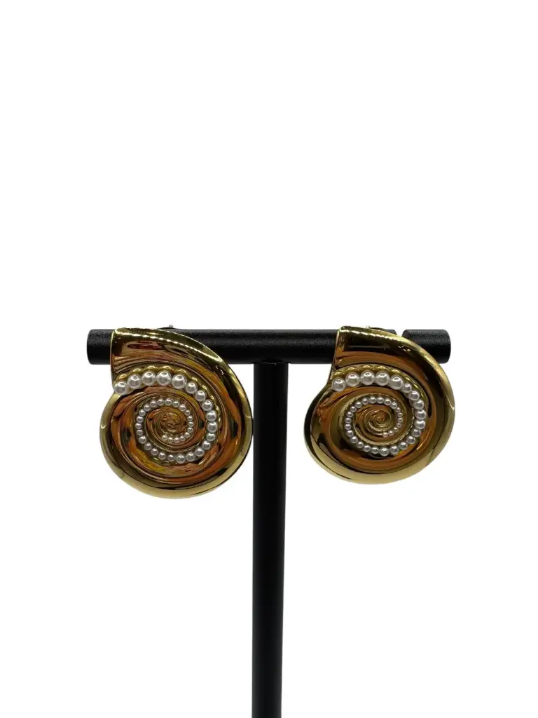 Pearl Snail Earrings