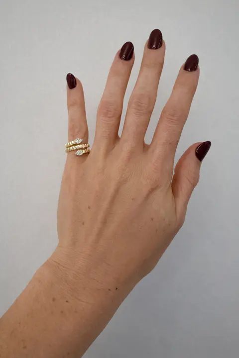 guilded edge ring2.webp