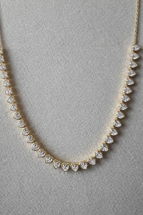 heart bezel necklace 2.webp