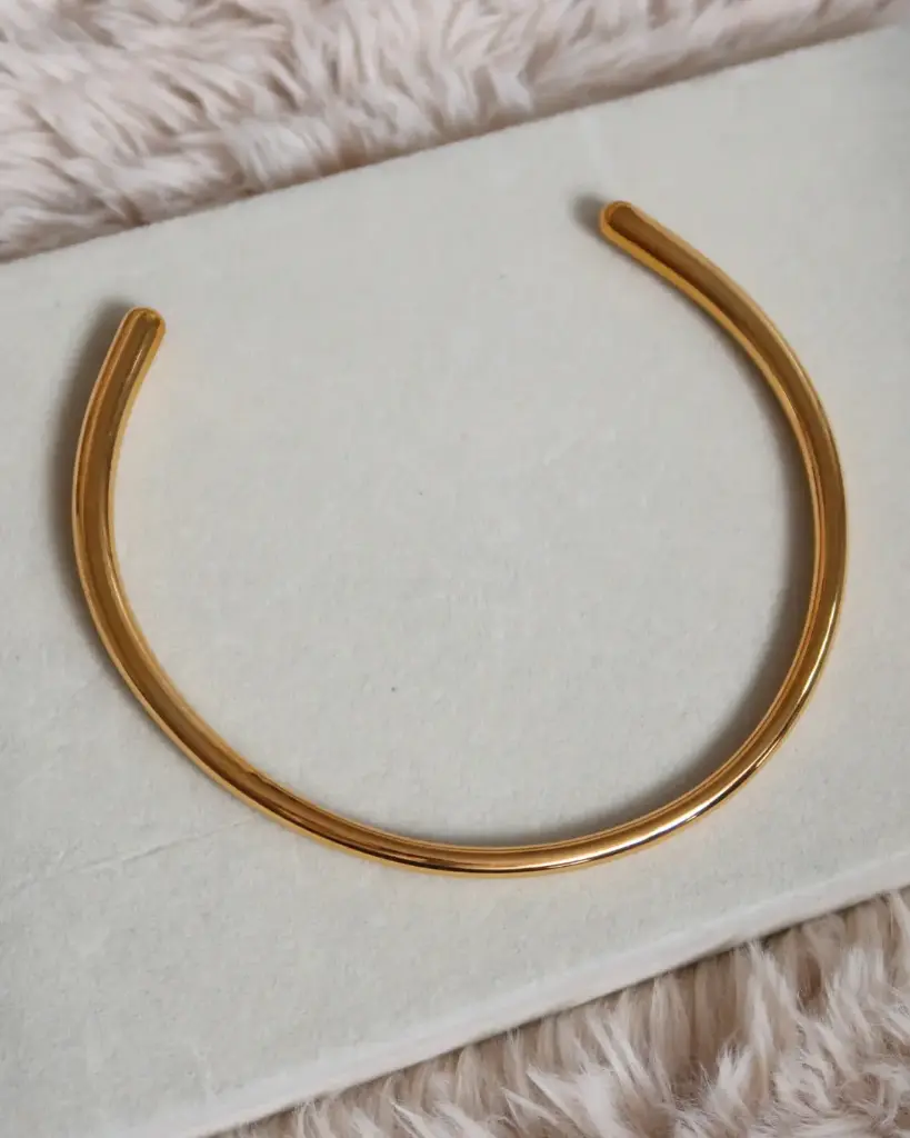 Gilded Aura Choker Yellow Gold