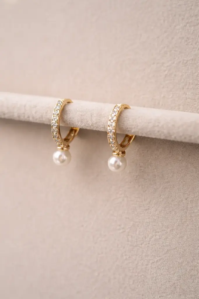 Petite Pearl Drop Earring 