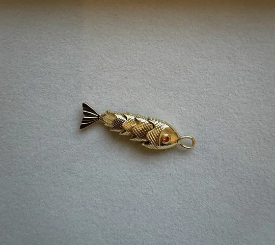 Drish Fish Charm (small, gold) 
