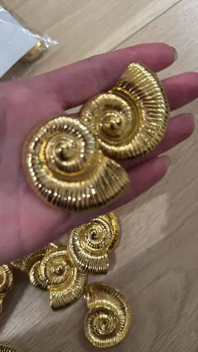 [E-PK-59] Yellow Gold Shell Earrings