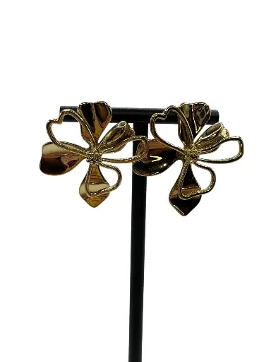 [E-PK-17] Sculpted Petal Drop Earrings