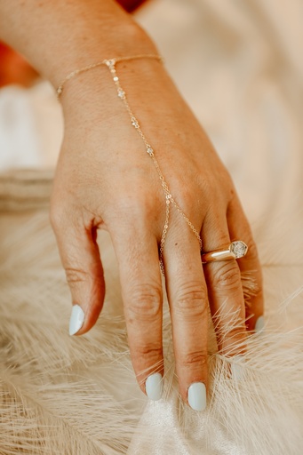 [B-PK-33] Whisper Hand Chain