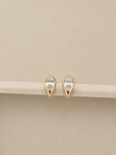 Pear Curved Studs